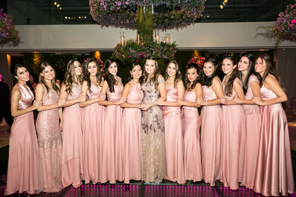 cz-festa-15-anos-vitoria-sutiro-casa-petra-decoracao-1-18-21