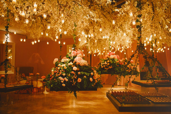 15 anos da Julia Deischl: festa tem decor new romantic