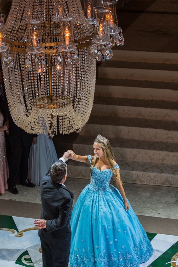 13-festa-15-anos-luiza-casa-petra-vestido-israel-valentim