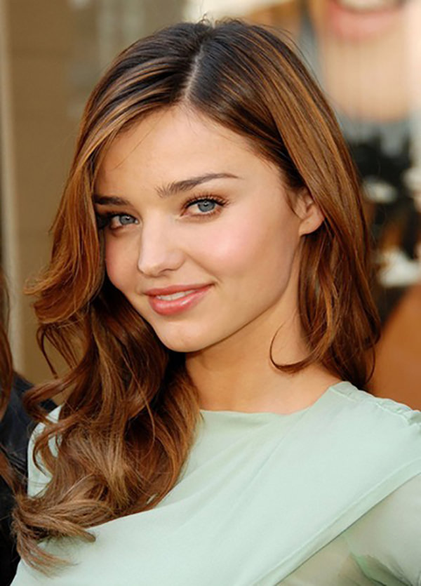 9-cabelos-soltos-festa-miranda-kerr